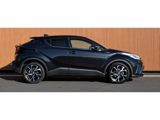 Toyota C-Hr image 9