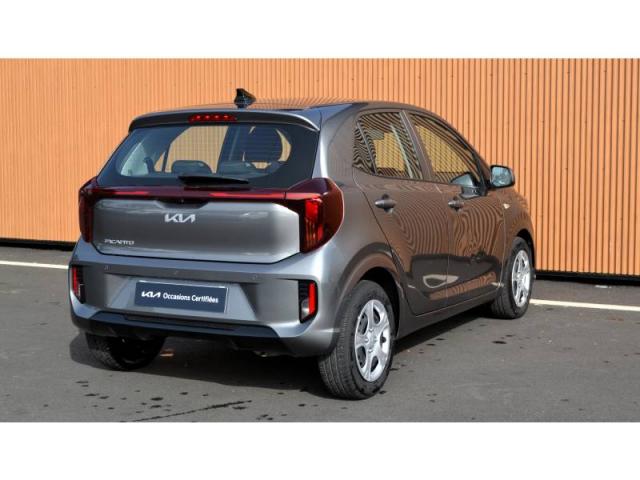 Kia Picanto image 8