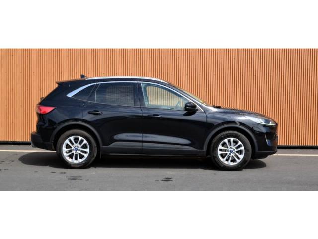 Ford Kuga image 1