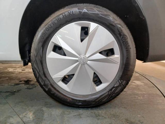 Nissan Townstar image 8