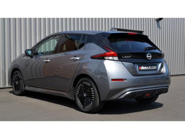 Nissan Leaf image 1