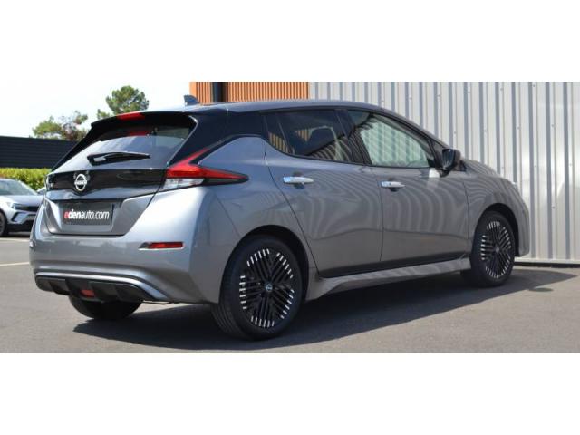 Nissan Leaf image 2