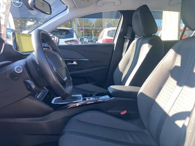 Peugeot 208 image 9