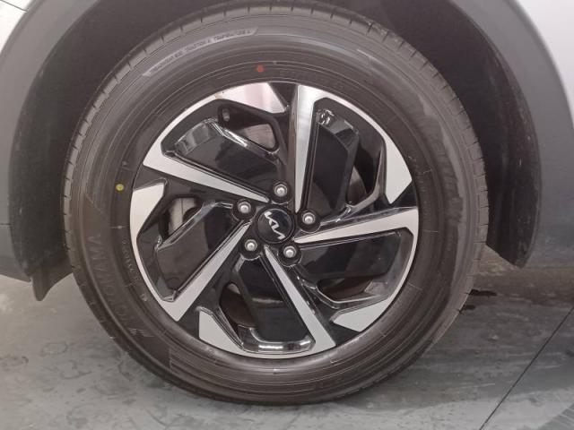 Kia Sportage image 9
