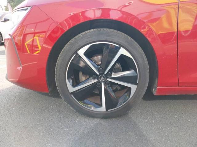 Opel Astra image 9