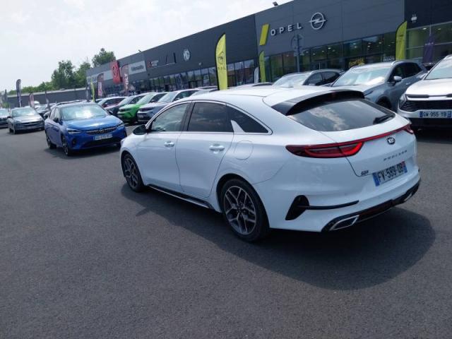 Kia Pro_cee'D image 9