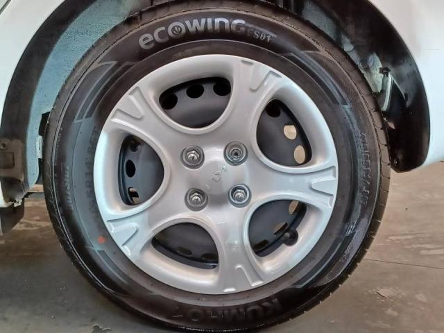 Kia Picanto image 5