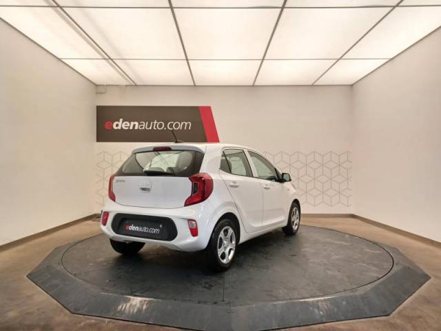 Kia Picanto image 6