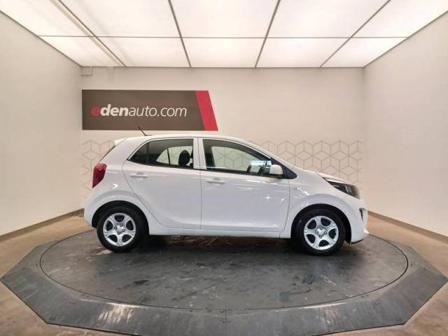 Kia Picanto image 9