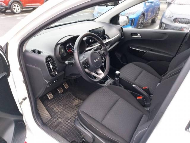 Kia Picanto image 8