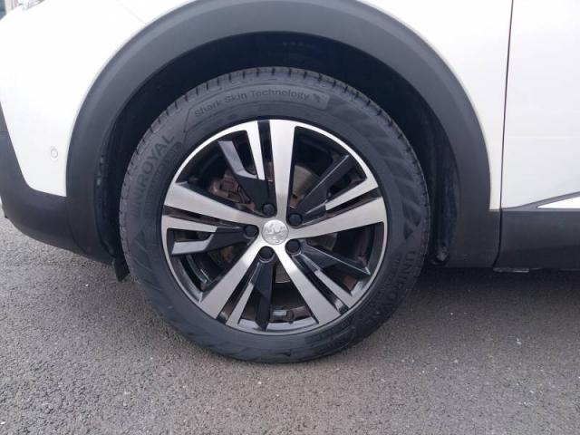 Peugeot 3008 image 3