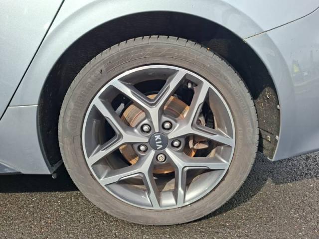 Kia Pro_cee'D image 1