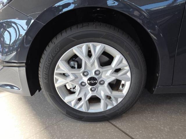 Kia Ceed image 9