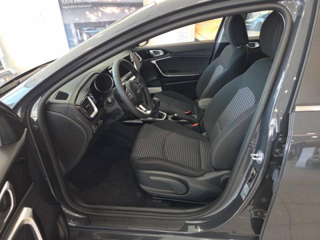 Kia Ceed image 6