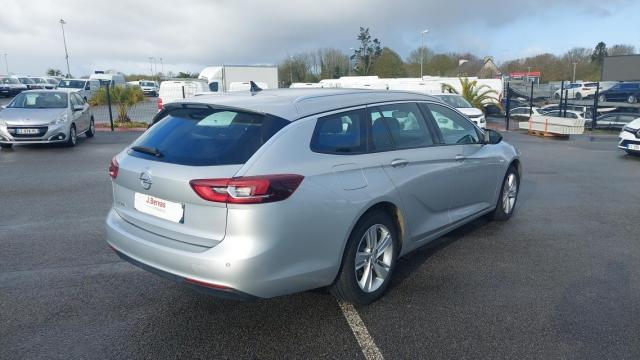 Insignia Sports Tourer image 3