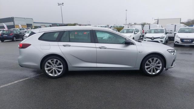 Insignia Sports Tourer image 8