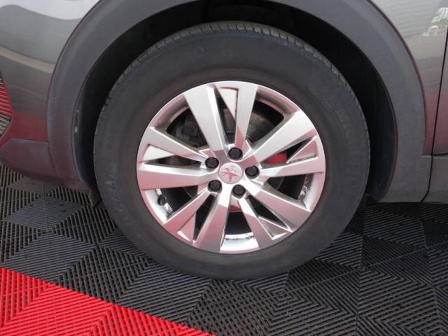 Peugeot 3008 image 9