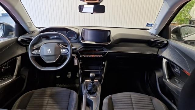 Peugeot 2008 image 7