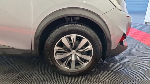 Peugeot 2008 image 1
