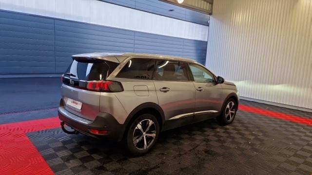 Peugeot 5008 image 4