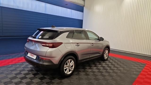 Opel Grandland X image 2