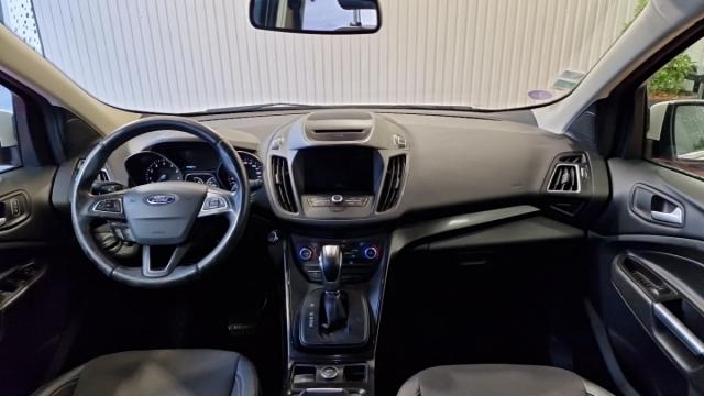 Ford Kuga image 9
