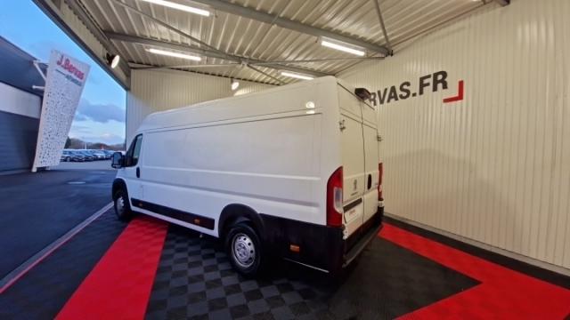 Peugeot Boxer image 1