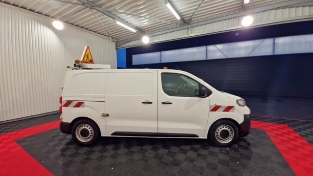Peugeot Expert image 2