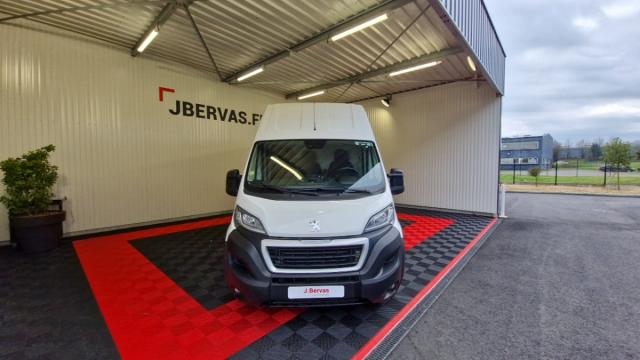 Peugeot Boxer image 1