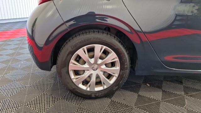 Peugeot 208 image 2