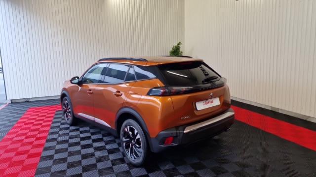 Peugeot 2008 image 8