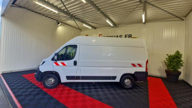 Peugeot Boxer image 2