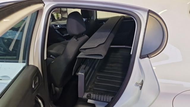 Peugeot 208 Affaire image 9