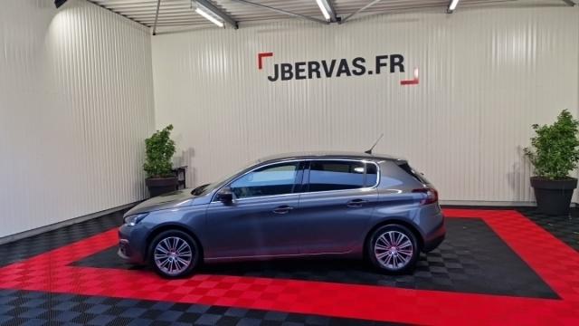Peugeot 308 image 8