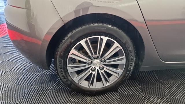 Peugeot 308 image 7