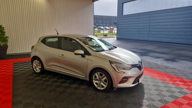 Renault Clio image 2
