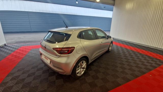 Renault Clio image 2