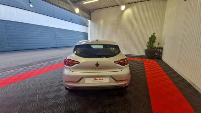 Renault Clio image 9