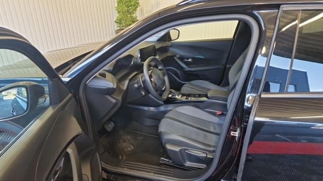 Peugeot 2008 image 9