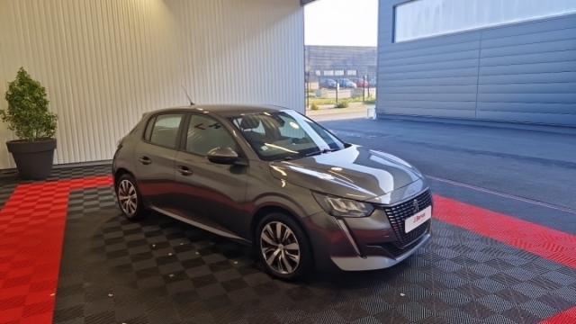 Peugeot 208 image 8
