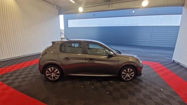Peugeot 208 image 7