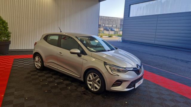 Renault Clio image 8