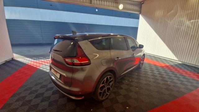 Renault Grand Scénic image 2