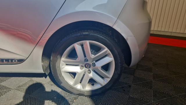 Renault Clio image 2