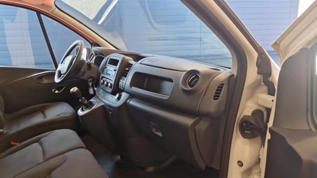Renault Trafic image 3