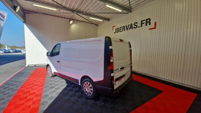 Renault Trafic image 9