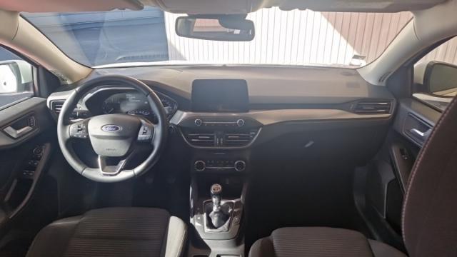 Ford Focus image 9