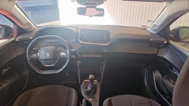 Peugeot 208 image 6