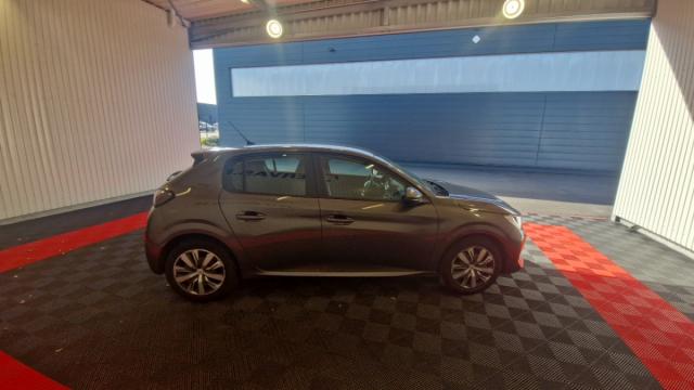 Peugeot 208 image 4