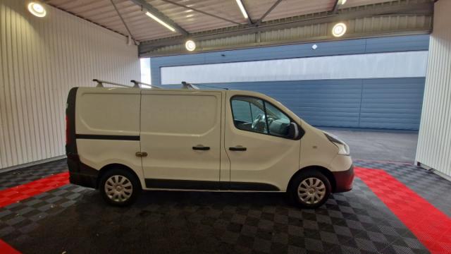 Renault Trafic image 9
